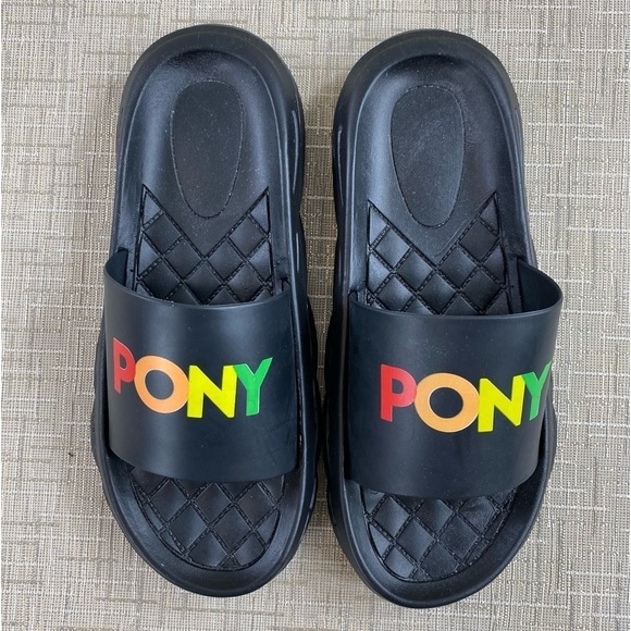 PONY Women’s Slides Pool Beach Sandals Flip Flops Black w/Multicolored Logo Sz 7 - Picture 3 of 10